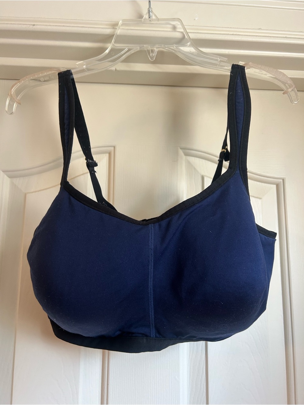 Natori  yogi adjustable sports bra  with Adjustable Straps